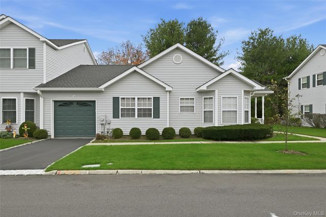 12 Merrimack Road, Hauppauge, NY 11787