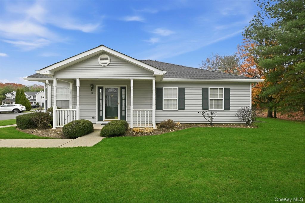 12 Merrimack Road, Hauppauge, NY 11787