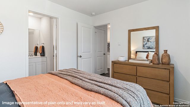 2077 Zephyr Lily, San Antonio, TX 78221