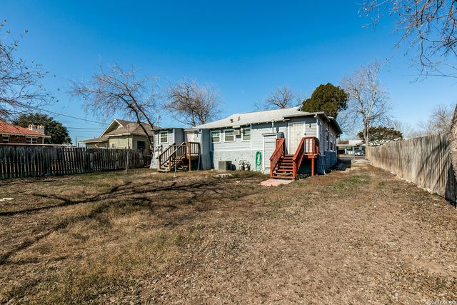 130 E hermitage, San Antonio, TX 78223