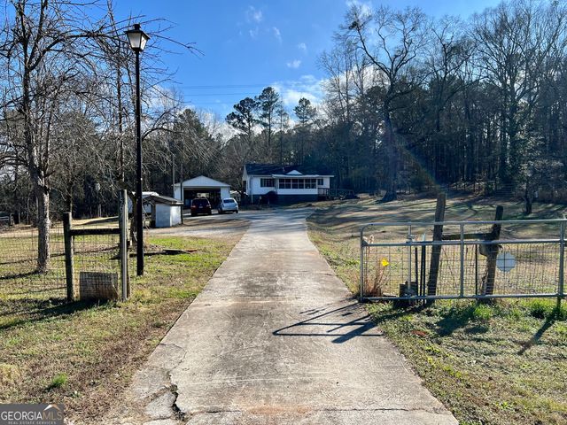 1567 Locust Grove Road, Locust Grove, GA 30248