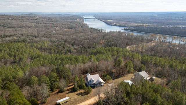 619 Bridge View Cv, Bath Springs, TN 38311