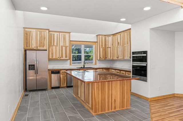 619 Bridge View Cv, Bath Springs, TN 38311