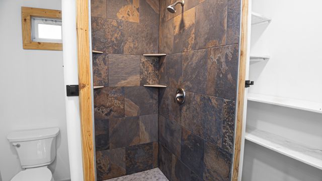 619 Bridge View Cv, Bath Springs, TN 38311