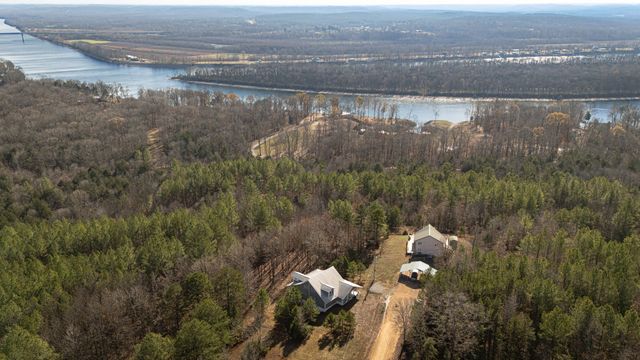 619 Bridge View Cv, Bath Springs, TN 38311