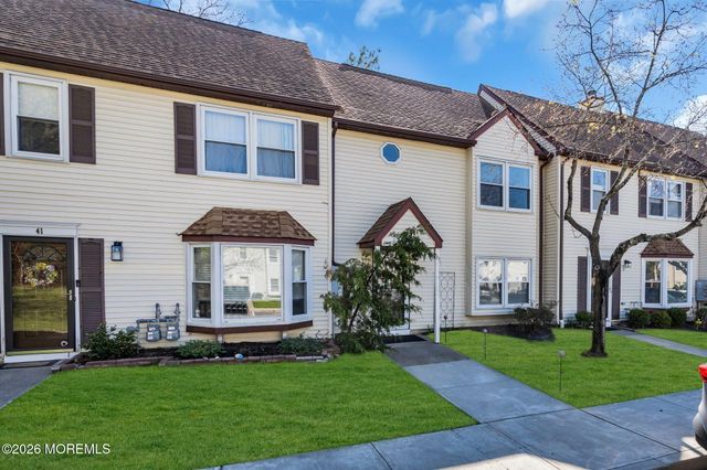 39 Independence Court, Jackson, NJ 08527