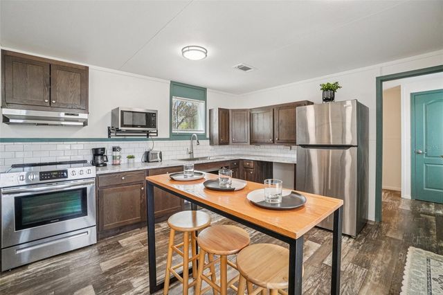 808 SE 124TH AVENUE, Webster, FL 33597