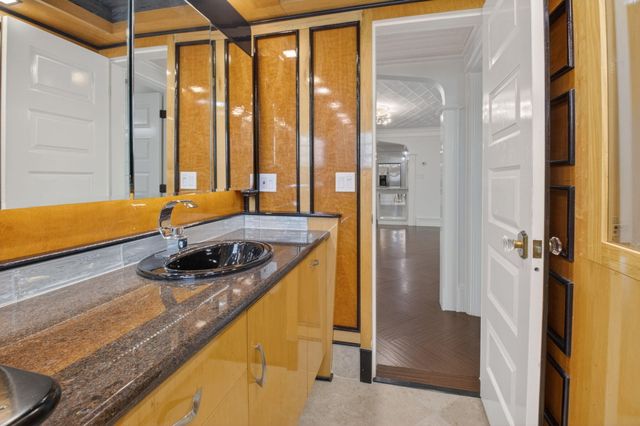 105 NW 8th Place, Boynton Beach, FL 33426