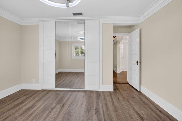 105 NW 8th Place, Boynton Beach, FL 33426