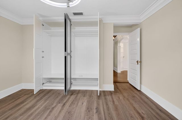 105 NW 8th Place, Boynton Beach, FL 33426