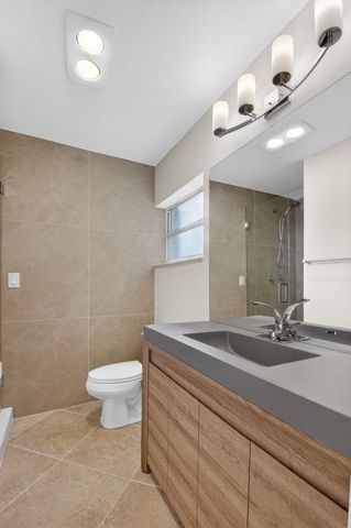 105 NW 8th Place, Boynton Beach, FL 33426