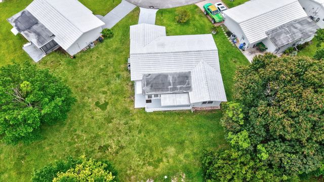 105 NW 8th Place, Boynton Beach, FL 33426