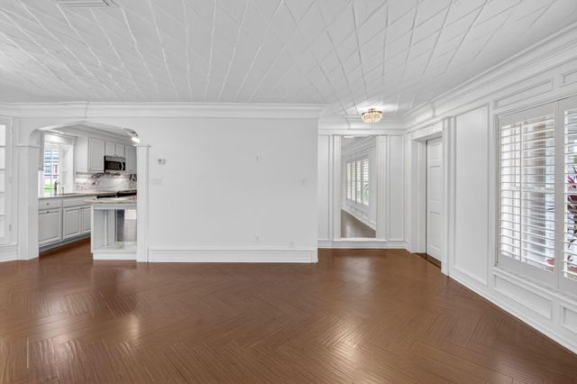 105 NW 8th Place, Boynton Beach, FL 33426