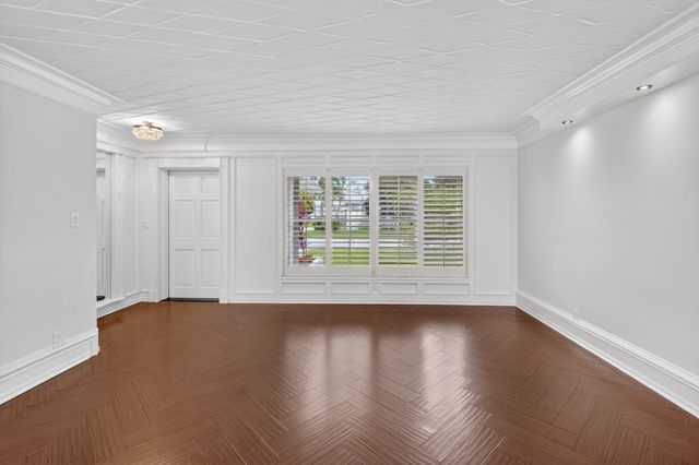 105 NW 8th Place, Boynton Beach, FL 33426