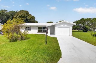 105 NW 8th Place, Boynton Beach, FL 33426