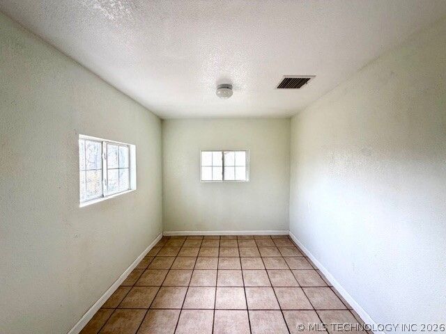 1231 N Boston Place, Tulsa, OK 74106