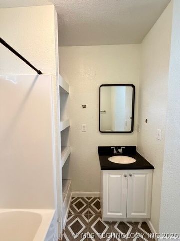 1231 N Boston Place, Tulsa, OK 74106