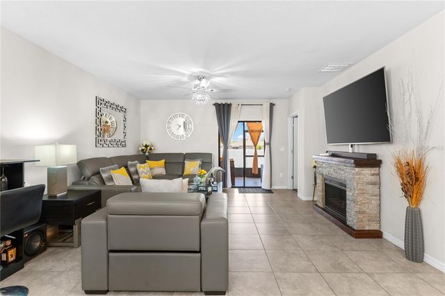 10216 CARLOWAY HILLS DRIVE, Wimauma, FL 33598