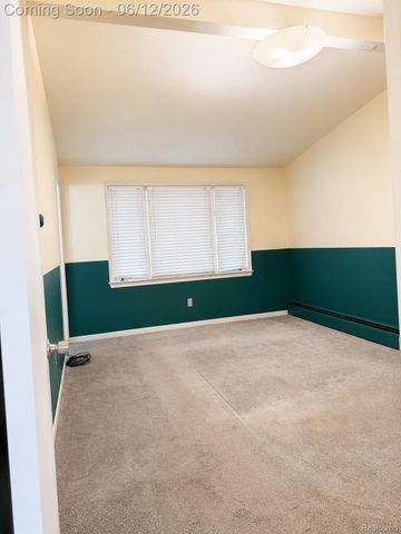 25887 Curie Avenue, Warren, MI 48091