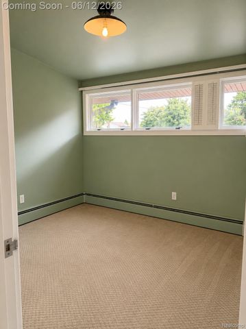 25887 Curie Avenue, Warren, MI 48091