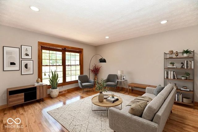 50 Idleway, Greenwood, IN 46142