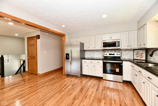 50 Idleway, Greenwood, IN 46142