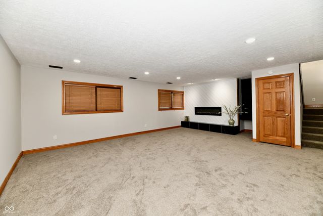 50 Idleway, Greenwood, IN 46142