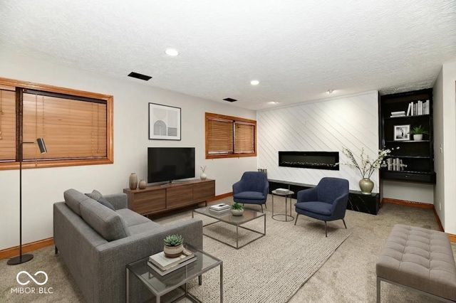 50 Idleway, Greenwood, IN 46142