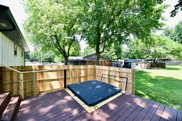 50 Idleway, Greenwood, IN 46142