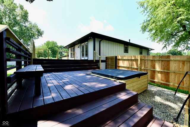 50 Idleway, Greenwood, IN 46142