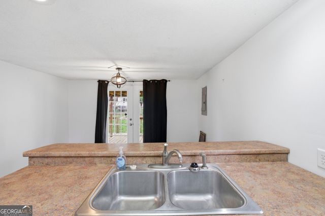 97 South Pine Street, Trion, GA 30753