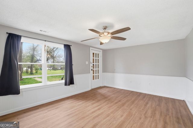 97 South Pine Street, Trion, GA 30753