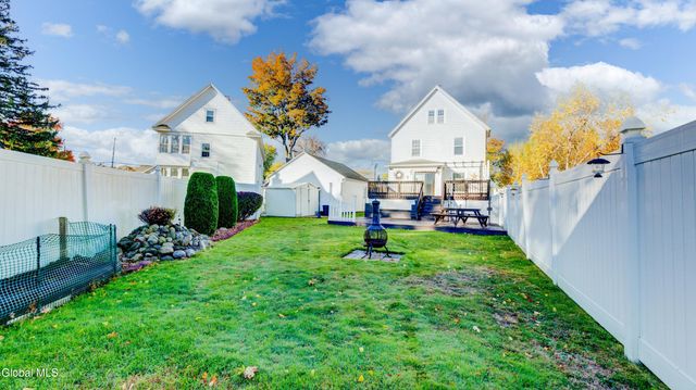 19 Rockton Street, Amsterdam, NY 12010