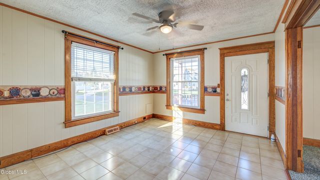 19 Rockton Street, Amsterdam, NY 12010