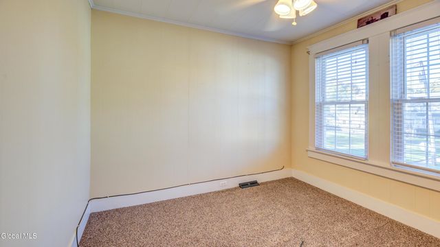 19 Rockton Street, Amsterdam, NY 12010