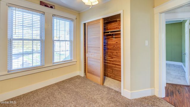 19 Rockton Street, Amsterdam, NY 12010