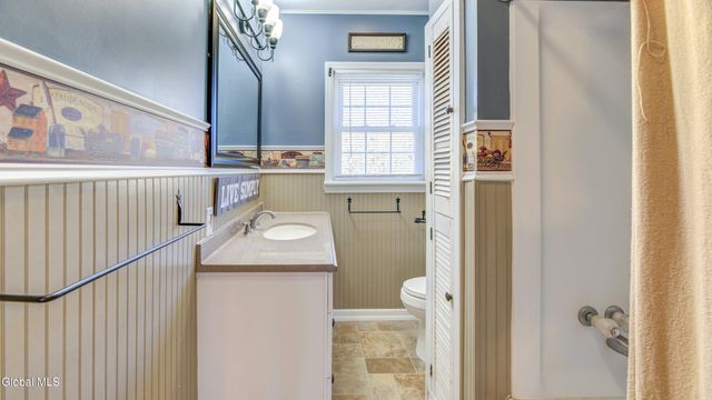 19 Rockton Street, Amsterdam, NY 12010