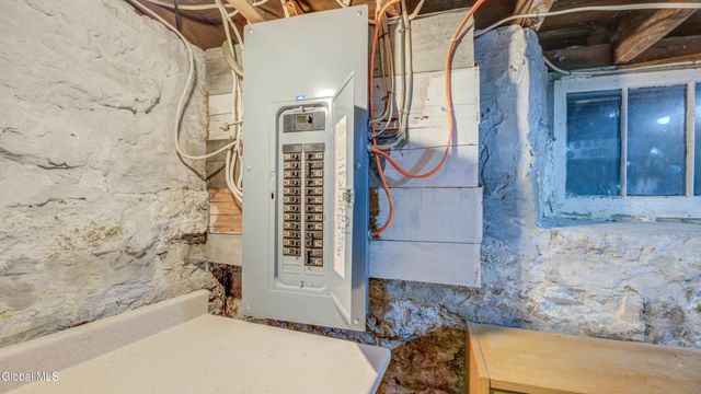 19 Rockton Street, Amsterdam, NY 12010