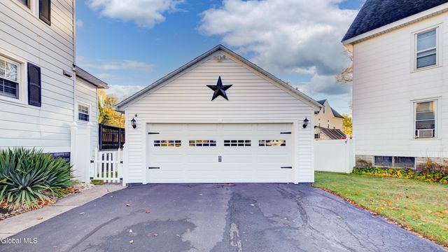 19 Rockton Street, Amsterdam, NY 12010