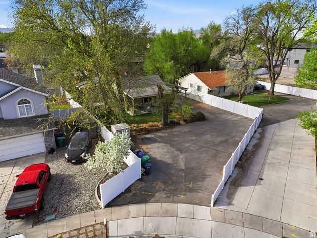 360 E SANDY PARK CIR, Midvale, UT 84047