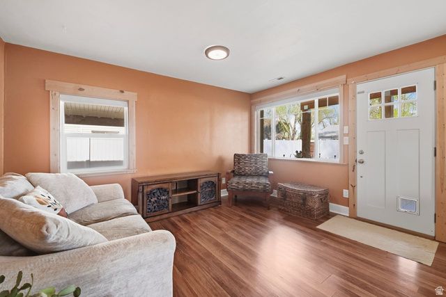 360 E SANDY PARK CIR, Midvale, UT 84047