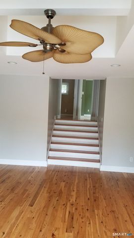 5 Hill Street, Branford, CT 06405