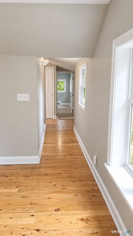 5 Hill Street, Branford, CT 06405