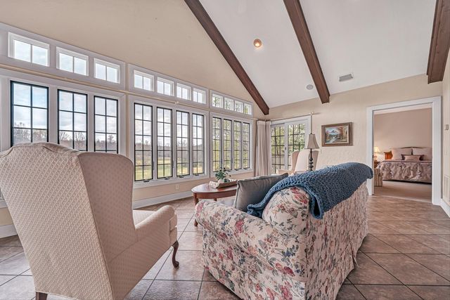 375 Chestnut Creek DR, Hardy, VA 24101