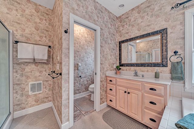 375 Chestnut Creek DR, Hardy, VA 24101