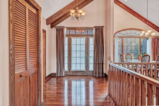 375 Chestnut Creek DR, Hardy, VA 24101