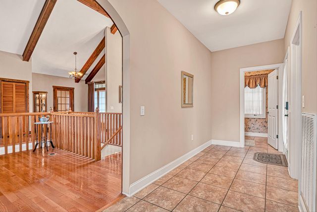 375 Chestnut Creek DR, Hardy, VA 24101