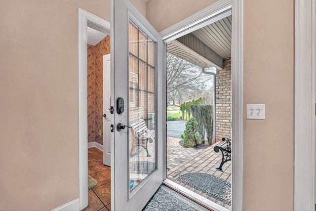 375 Chestnut Creek DR, Hardy, VA 24101