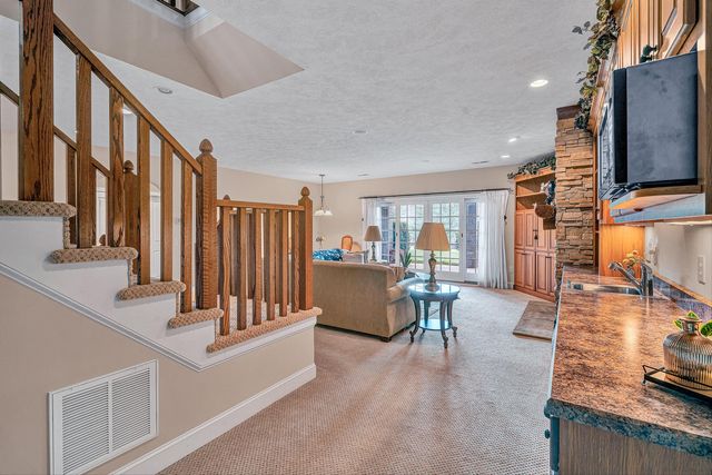 375 Chestnut Creek DR, Hardy, VA 24101