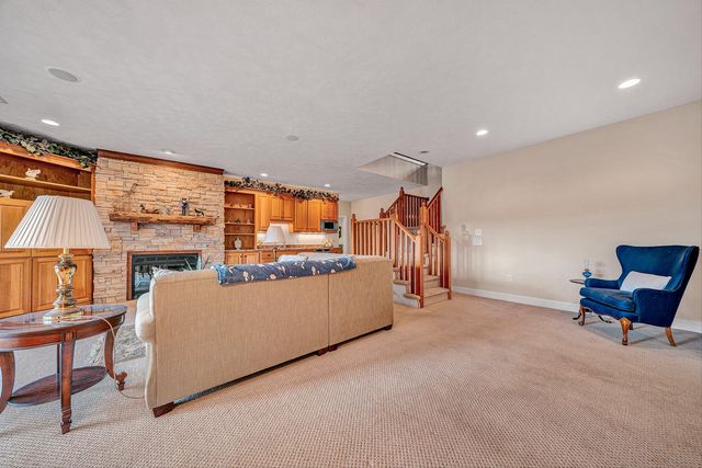 375 Chestnut Creek DR, Hardy, VA 24101